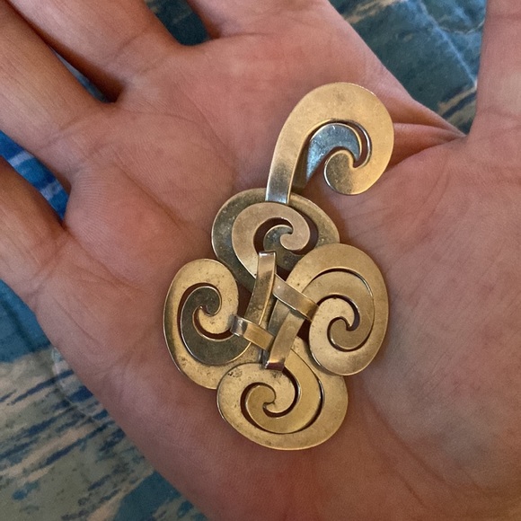 Sterling Silver.925 Pendant is substantial - Picture 6 of 9